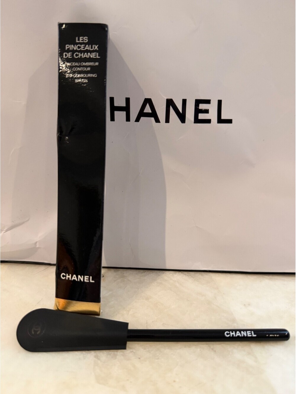 CHANEL Eye Contour Brush 138.470 NIB Made in France Natural Hair Eye Shadow